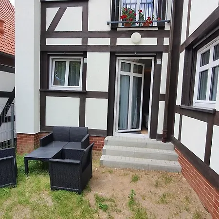 Grand Royal Baltic - Luksusowy 150 Metrow Od Plazy, Port, Taras, Bezplatny Parking, Lokalizacja W Centrum Ustki * 乌斯特卡