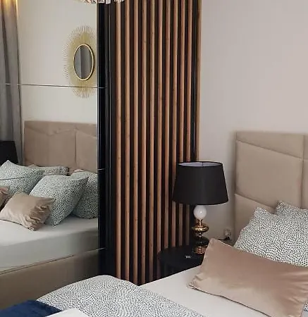 Grand Royal Baltic - Luksusowy 150 Metrow Od Plazy, Port, Taras, Bezplatny Parking, Lokalizacja W Centrum Ustki Apartman Ustka