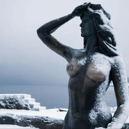 Grand Royal Baltic - Luksusowy 150 Metrow Od Plazy, Port, Taras, Bezplatny Parking, Lokalizacja W Centrum Ustki 公寓 乌斯特卡