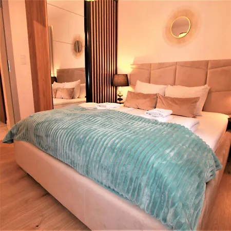 Grand Royal Baltic - Luksusowy 150 Metrow Od Plazy, Port, Taras, Bezplatny Parking, Lokalizacja W Centrum Ustki