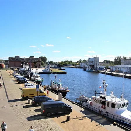 Grand Royal Baltic - Luksusowy 150 Metrow Od Plazy, Port, Taras, Bezplatny Parking, Lokalizacja W Centrum Ustki * 乌斯特卡