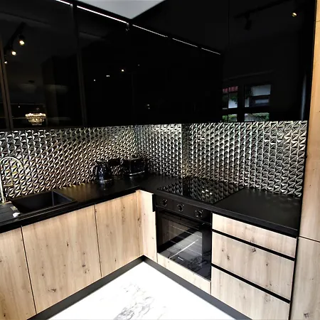 Grand Royal Baltic - Luksusowy 150 Metrow Od Plazy, Port, Taras, Bezplatny Parking, Lokalizacja W Centrum Ustki Stolpmünde