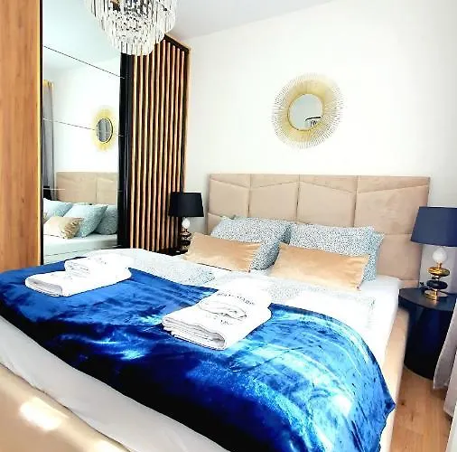 Grand Royal Baltic - Luksusowy 150 Metrow Od Plazy, Port, Taras, Bezplatny Parking, Lokalizacja W Centrum Ustki Ustka