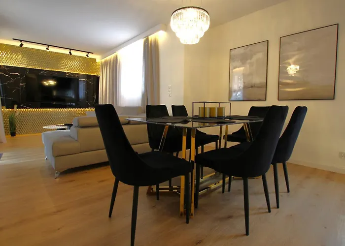 Grand Royal Baltic - Luksusowy 150 Metrow Od Plazy, Port, Taras, Bezplatny Parking, Lokalizacja W Centrum Ustki *