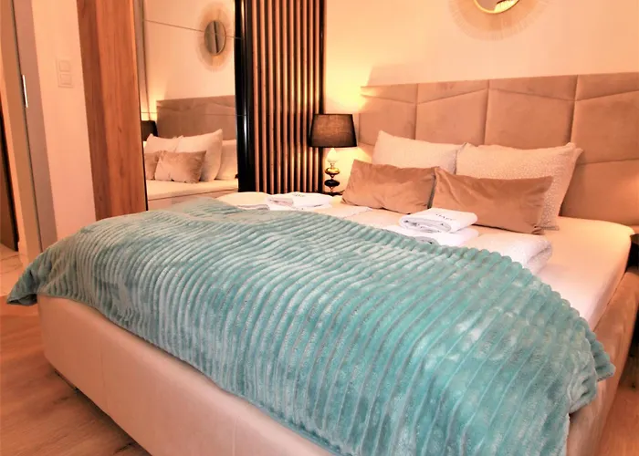 Grand Royal Baltic - Luksusowy 150 Metrow Od Plazy, Port, Taras, Bezplatny Parking, Lokalizacja W Centrum Ustki