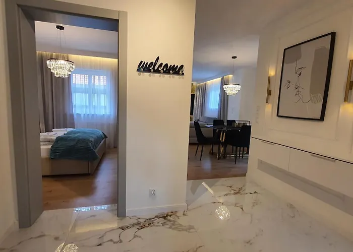 Grand Royal Baltic - Luksusowy 150 Metrow Od Plazy, Port, Taras, Bezplatny Parking, Lokalizacja W Centrum Ustki Ustka